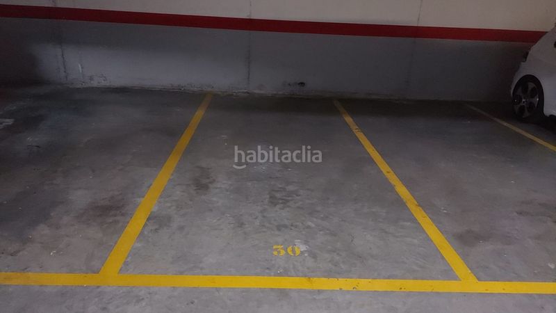 Foto de4f9a7a-b28c-40f3-abd0-cd7f3ecb35e1. Aparcament cotxe a Can Roca Terrassa