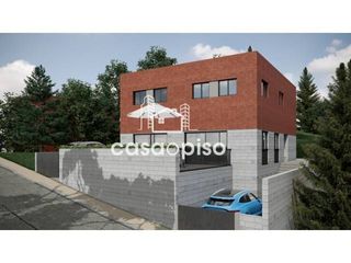 Semi detached house  Tunisia. Espectacular casa en venta en can parellada