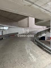 Aparcament cotxe a La Cogullada. Amplio garaje en la cogullada, 14 m construidos. ideal para apar