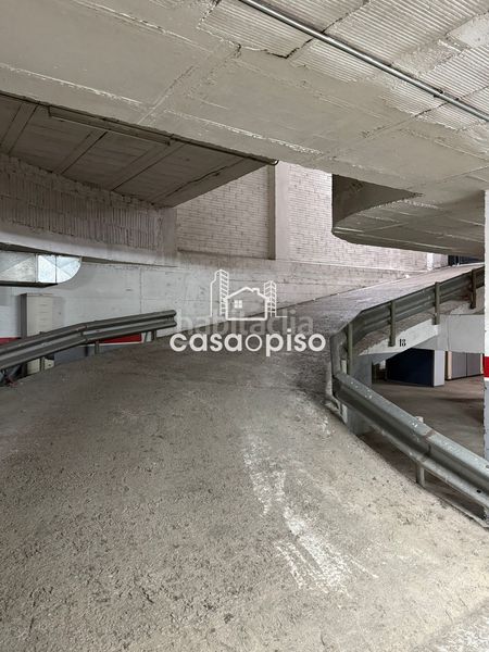 Foto 8dbef778-b8a3-485b-8aac-fdb54eb7166b. Aparcament cotxe a La Cogullada Terrassa