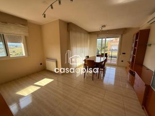 Appartement à Can Roca. Amplio piso reformado en can roca. 3 dormitorios, 2 baños y terr