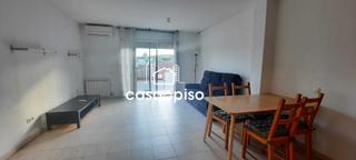 Miete Zweistöckige Wohnung in Poble Nou. Dúplex en poble nou con 3 dormitorios, 2 baños, plaza de parking