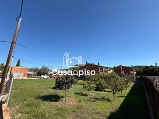 Terreny residencial a Les Fonts. Oportunidad única! solar urbano totalmente esquinero de 402 m en