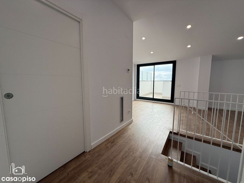 Foto 4f715bfc-2dd2-4c42-a3ea-2be620e19137. Dúplex amb calefacció a Segle XX Terrassa