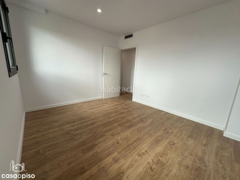 Foto 7c62f348-46fc-4fe4-b522-d6b3e4c44f31. Dúplex amb calefacció a Segle XX Terrassa