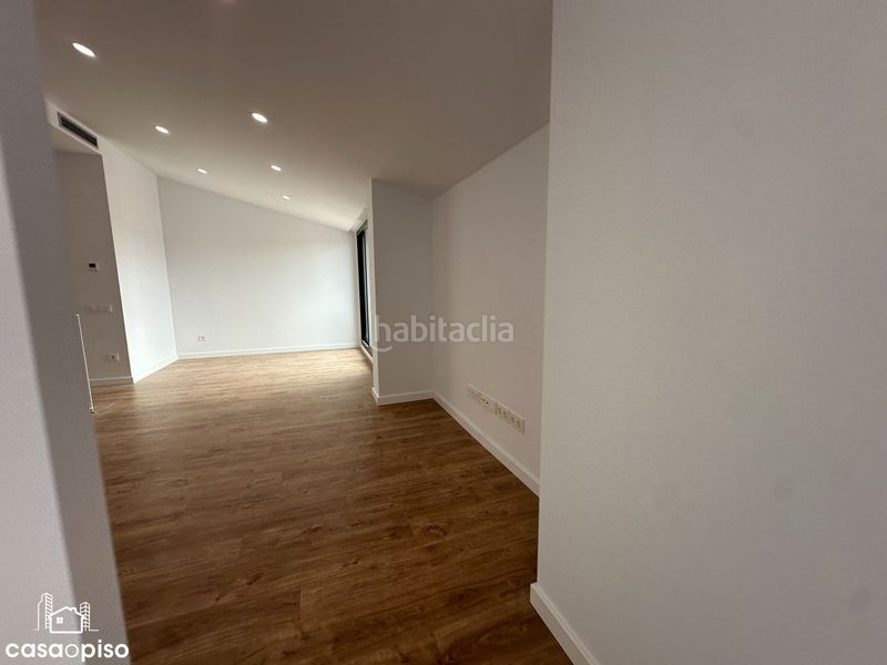 Foto cfd8157a-4399-45d9-a033-86f0fe3f9d69. Dúplex amb calefacció a Segle XX Terrassa