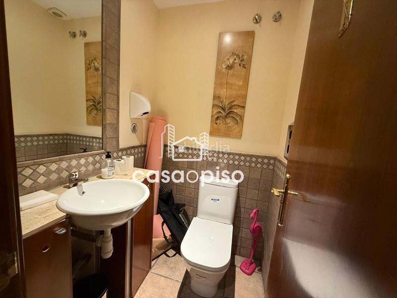 Foto 9eebf18c-335e-4a08-9fb3-18f8f8340b2b. Rent business premise in Barri del Centre Terrassa