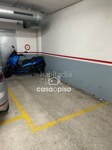 Foto 11bf9df2-8a60-4c0e-bd0d-e07231e06bf7. Aparcament cotxe a La Cogullada Terrassa