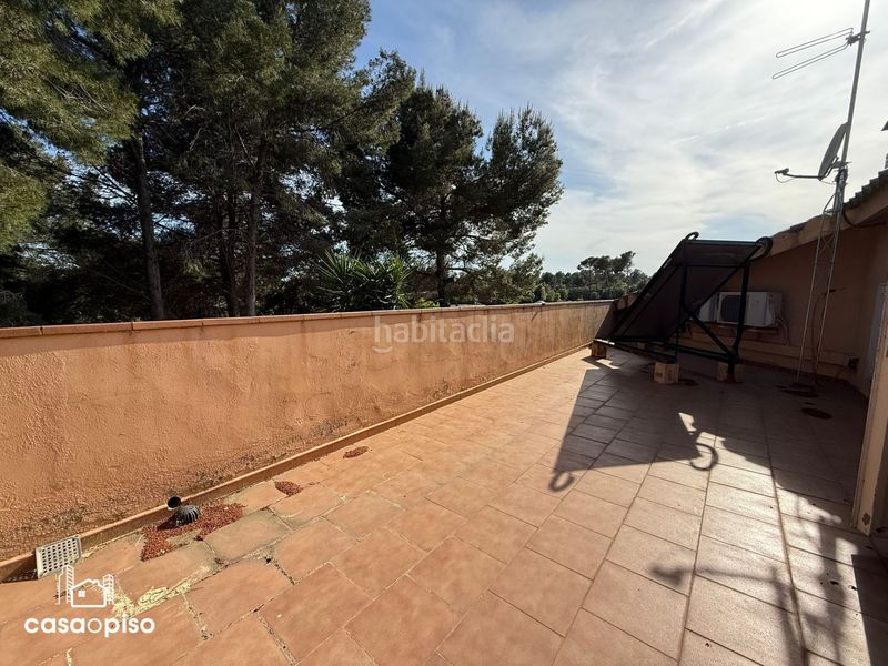 Foto 15557f7f-9941-4933-a623-a2f36758bdaa. Casa amb calefacció a Castellarnau Sabadell