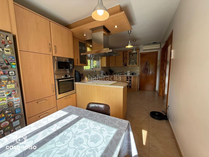 Foto a27d3f9c-f344-438b-bf4a-8b50d05b71fd. Casa amb calefacció a Castellarnau Sabadell