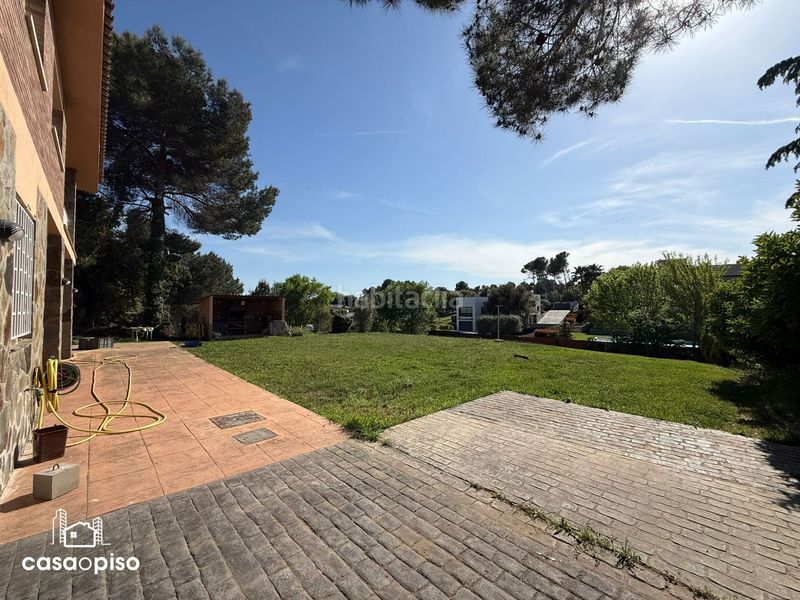 Foto af130759-b5d4-4e5d-8adf-e0e10d13c43e. Casa amb calefacció a Castellarnau Sabadell