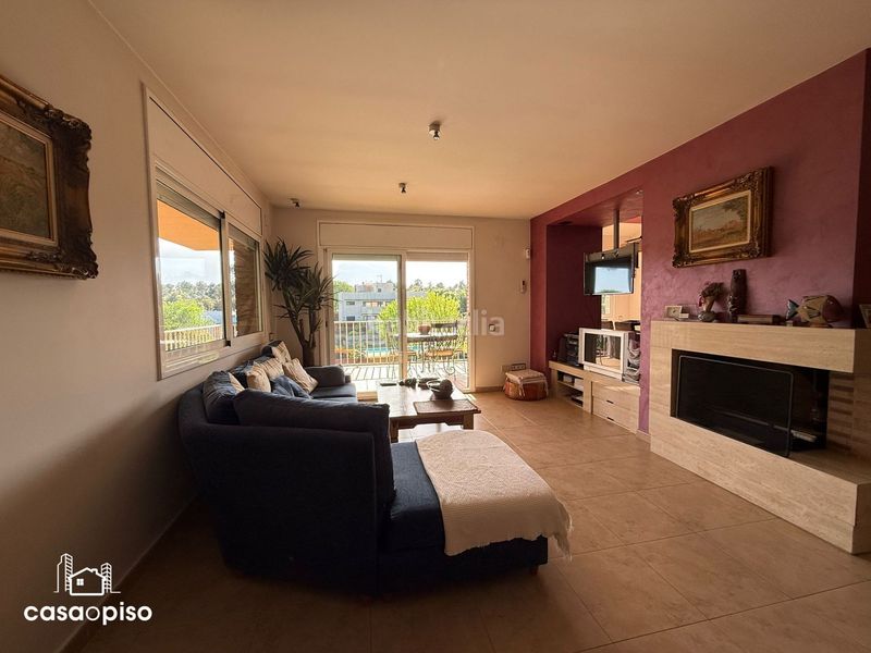 Foto b5d3aa96-919d-48e2-ad84-f71855c9d82b. Casa amb calefacció a Castellarnau Sabadell