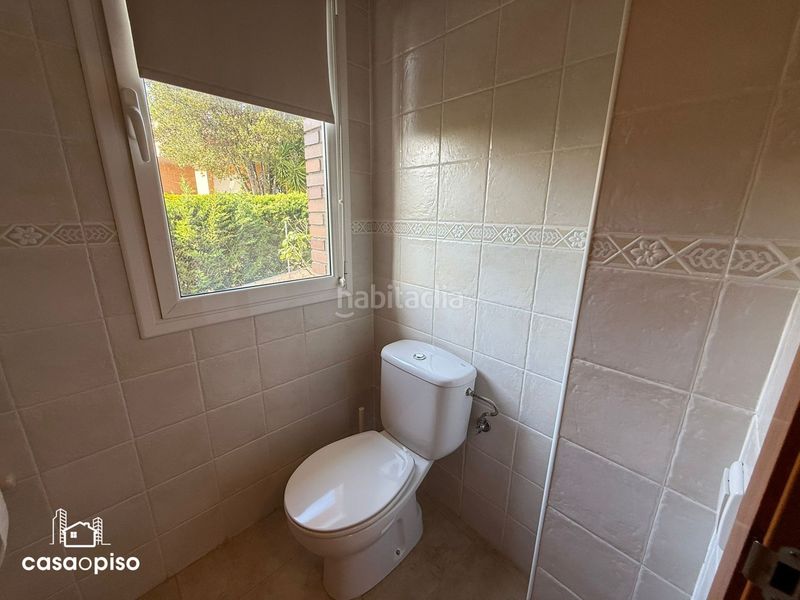 Foto e8c7b9df-c316-4f54-8550-6e35a4f513c6. Casa amb calefacció a Castellarnau Sabadell
