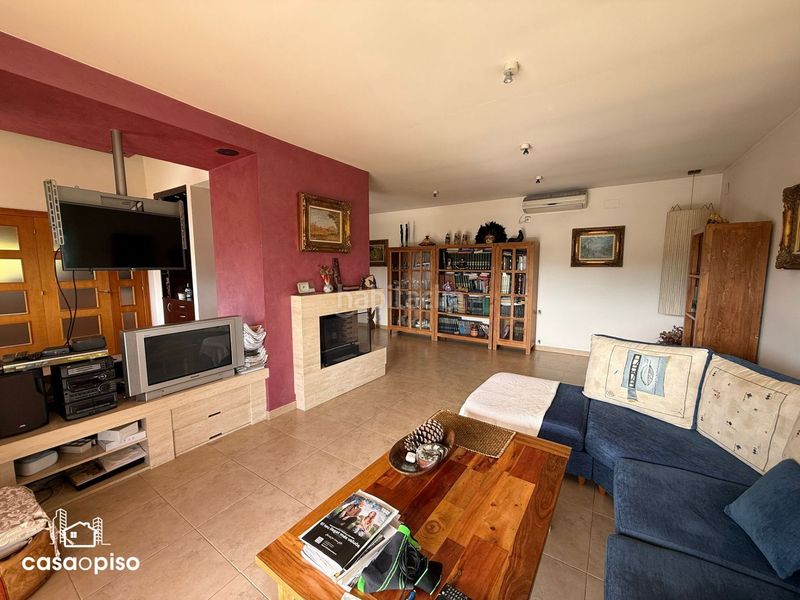 Foto ed574eaa-ada4-4cae-8bc6-5c8b024911a8. Casa amb calefacció a Castellarnau Sabadell