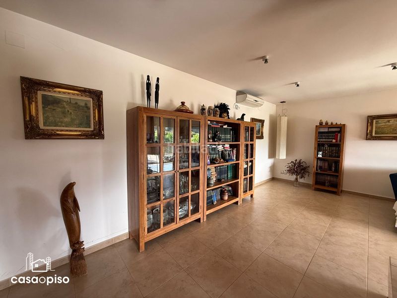 Foto f37e3f47-a1cc-4b50-8027-da72ed8239ba. Casa amb calefacció a Castellarnau Sabadell