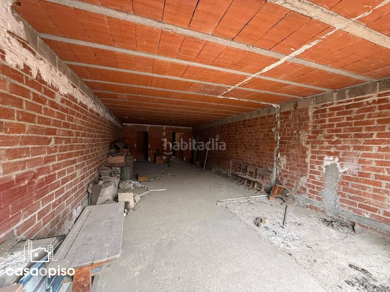 Foto f507960f-9b0b-4649-be14-0c5d9e2c60ec. Casa adossada amb aparcament a Can Palet Terrassa