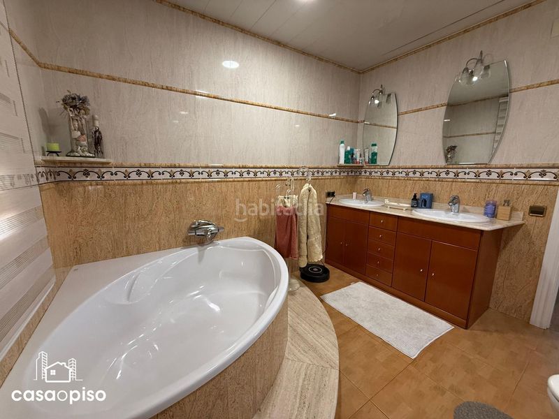 Foto 1c8a7e16-8141-4ba4-aee7-4cdf769a60c1. Casa adossada amb calefacció a Polinyà