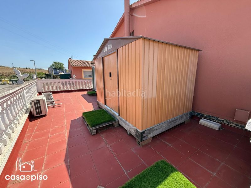 Foto e88d5968-d34f-4b3f-ad07-7c8ac16feac5. Casa adossada amb calefacció a Polinyà