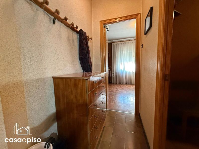 Foto 107bcc9d-67be-4412-b6b2-18689732a7dc. Casa adossada amb calefacció a Ca n'Aurell Terrassa