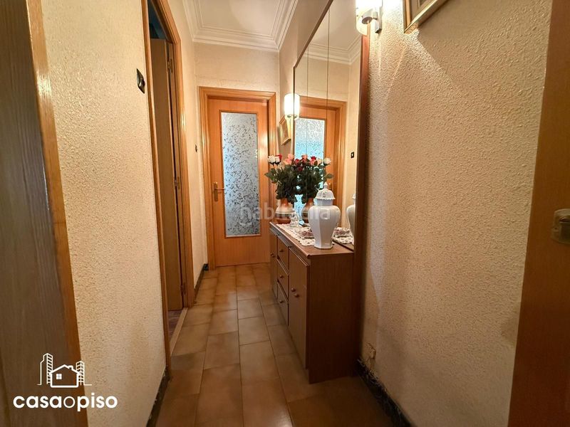 Foto 15390aa9-6aed-4963-a375-2cf92a2e8a17. Casa adossada amb calefacció a Ca n'Aurell Terrassa