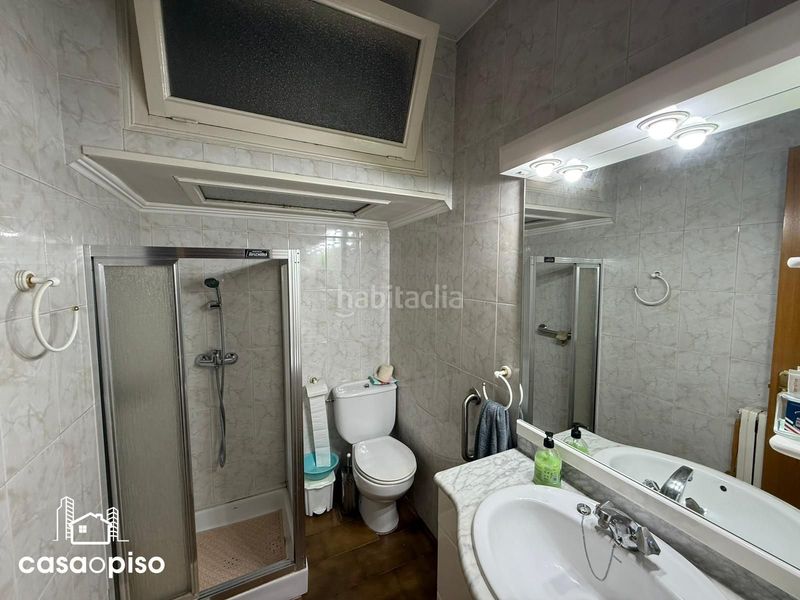 Foto 4a8f0dcd-dfe0-474d-a7ae-905e0a9c835d. Casa adossada amb calefacció a Ca n'Aurell Terrassa