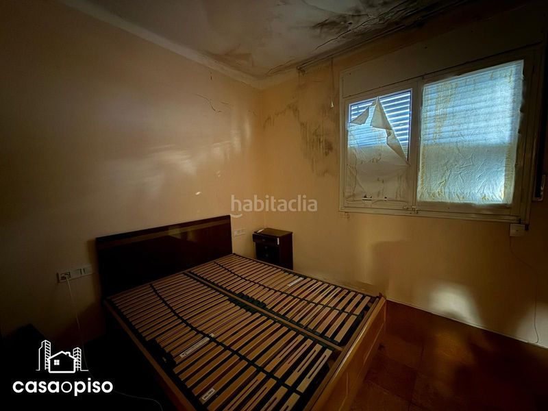 Foto d232e6f6-df1d-449a-a478-d64a5bd805c7. Casa adossada amb calefacció a Ca n'Aurell Terrassa