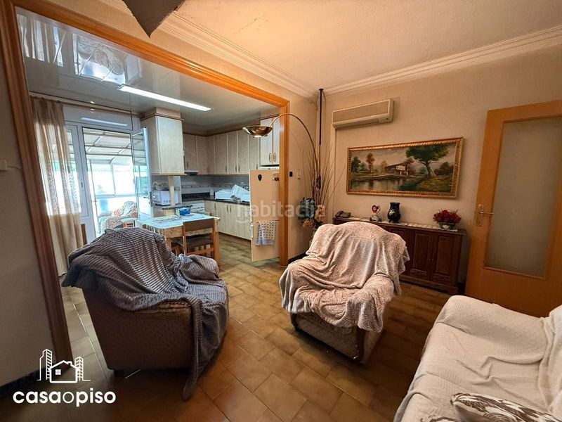 Foto e2f6c31d-84d5-466c-a24a-6ed298996639. Casa adossada amb calefacció a Ca n'Aurell Terrassa
