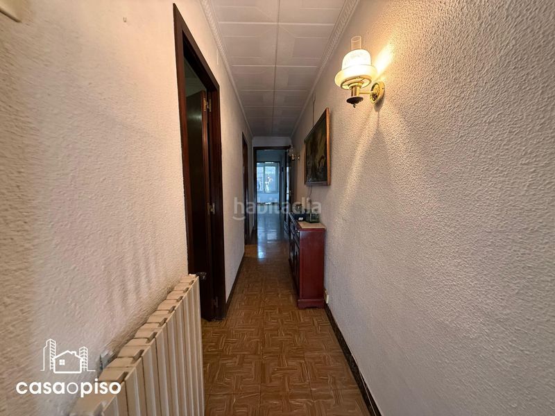 Foto 0371f5b8-be3e-4f4b-9163-ad6982ea28d4. Casa adossada amb calefacció a Roc Blanc Terrassa
