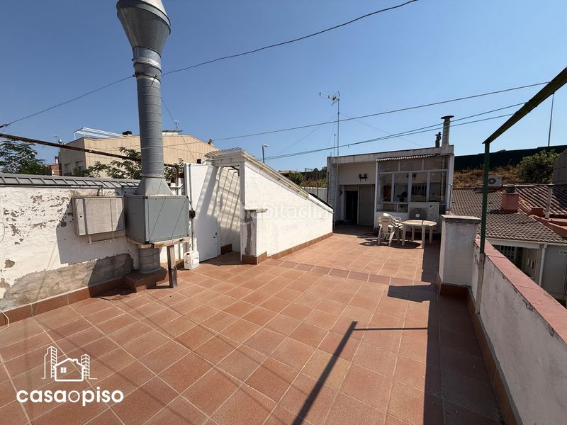 Foto 199917b4-6d0f-4eed-bb3c-82aaa74d323e. Casa adossada amb calefacció a Roc Blanc Terrassa