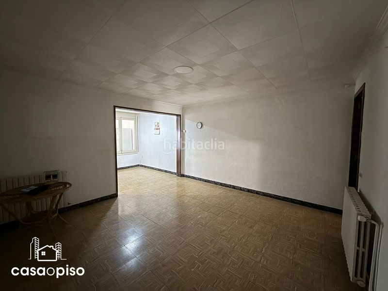 Foto cb123f77-32fe-46fb-8bd7-8abe6d9e12ae. Casa adossada amb calefacció a Roc Blanc Terrassa