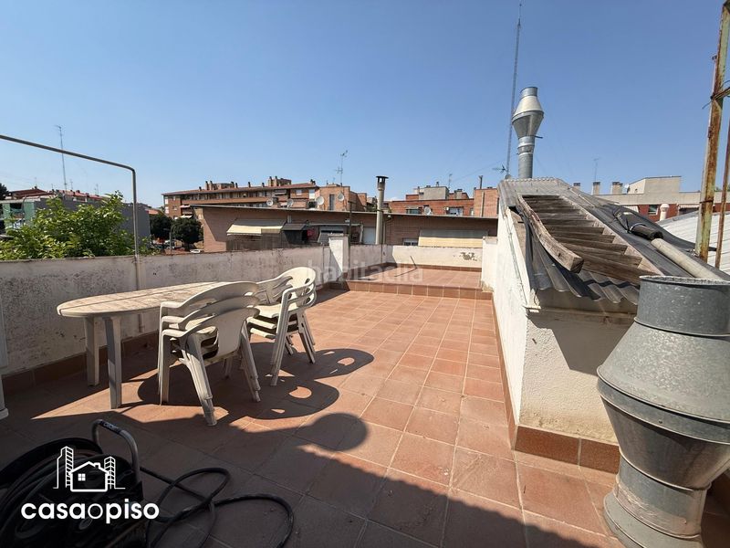 Foto f1d8b52e-3c70-4a00-b62a-cf153ea39944. Casa adossada amb calefacció a Roc Blanc Terrassa
