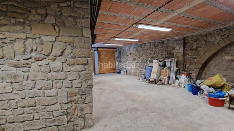 Foto f6b038b3-90ea-40c6-9737-275119c72ba9. Affitto locale commerciale in Barri Antic Manresa