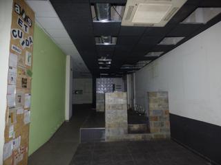 Lloguer Local Comercial a Centre - Passeig i Rodalies. Local comercial ideal para restauración en alquiler en la zona d