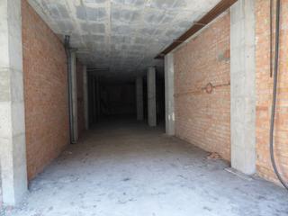 Location Local commercial à Plaça Catalunya. Local comercial o garaje en alquiler de 165m2 cerca del centro d