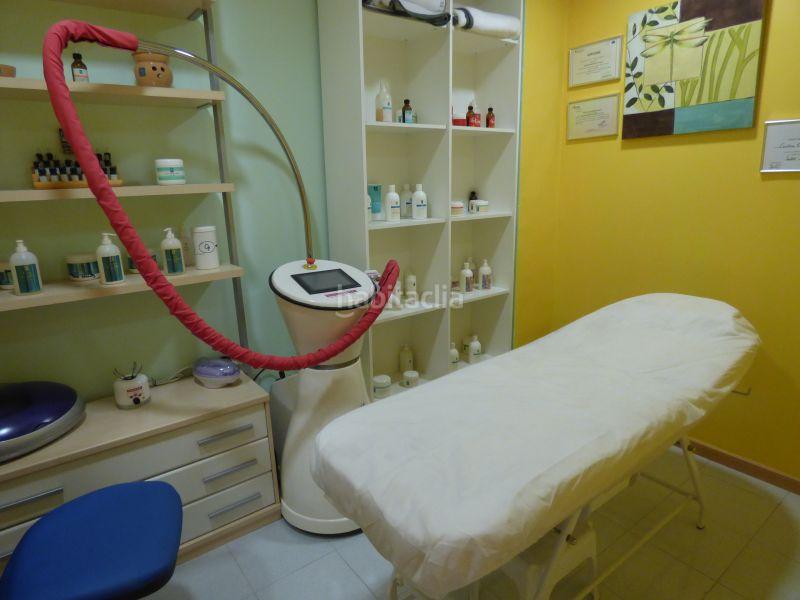 Foto 4af6734b-0d4a-4a75-8c5f-dbe8e62f61c1. Lloguer local comercial a Font dels Capellans - Sagrada Familia Manresa