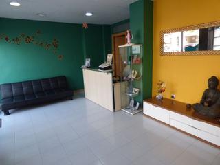 Rent Business premise in Font dels Capellans - Sagrada Familia. Local comercial reformado en alquiler en la font dels capellans