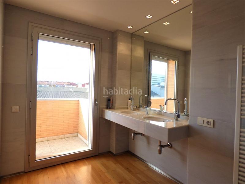 Foto 251b8c37-1a0e-4dc3-843c-8973b34f53bd. Casa amb calefacció aparcament a Font dels Capellans - Sagrada Familia Manresa