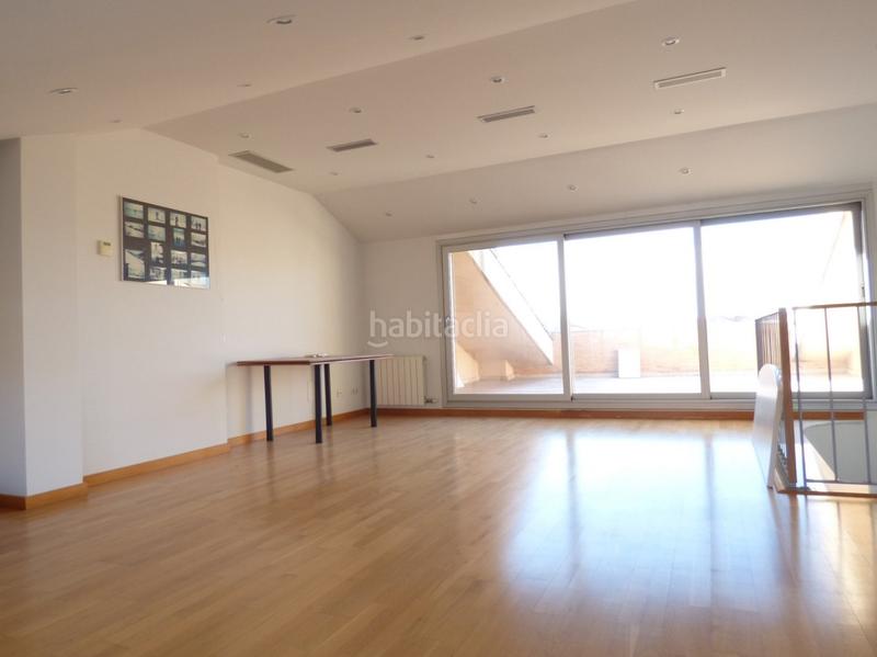 Foto fb2b20a1-6d0f-40fc-b26f-353d7d00b940. Casa amb calefacció aparcament a Font dels Capellans - Sagrada Familia Manresa