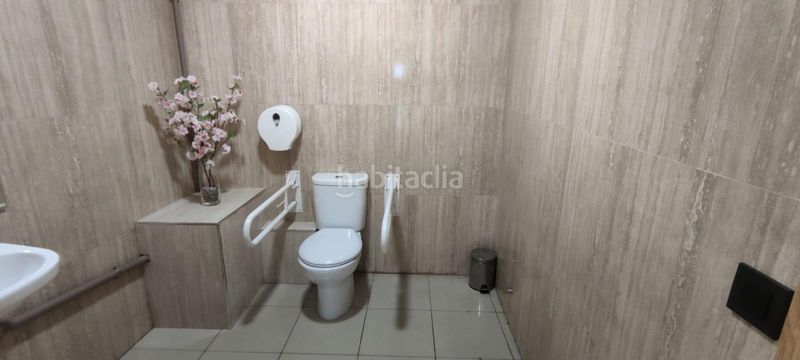 Foto 09b1ae76-580a-4d59-97fb-be95cdaa8b13. Traspaso local comercial oportunidad de negocio en pleno funcionamiento en Manresa
