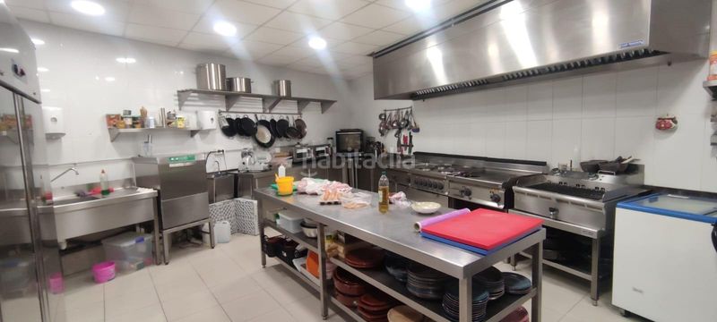 Foto 4baf5a0d-547b-4f83-ac40-241c69720af2. Traspaso local comercial oportunidad de negocio en pleno funcionamiento en Manresa