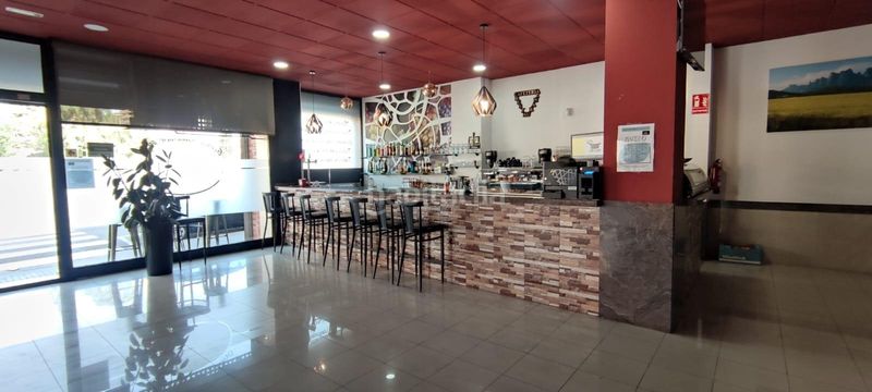 Foto 54c8b094-232e-4e61-b1a1-c1b3d5e97b64. Traspaso local comercial oportunidad de negocio en pleno funcionamiento en Manresa