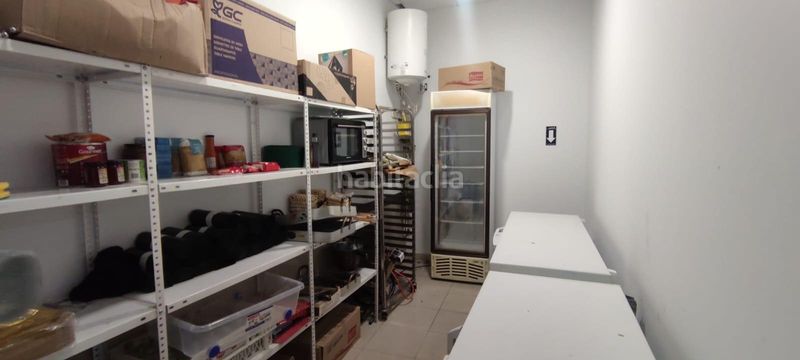 Foto ec560c39-6336-4231-8e03-3b54ebd36588. Traspaso local comercial oportunidad de negocio en pleno funcionamiento en Manresa