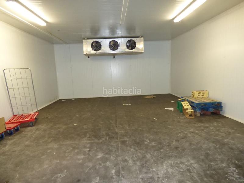 Foto 6967a8a2-bdeb-4024-a803-da5c8c8d1e95. Fabrikhalle in Navàs