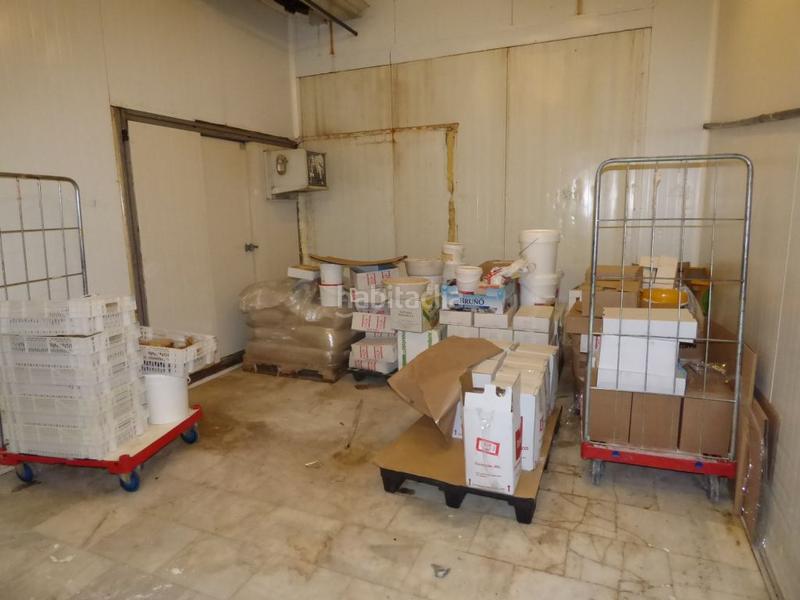 Foto e34bc882-a9d0-42fe-90ff-e3c664d564b8. Fabrikhalle in Navàs