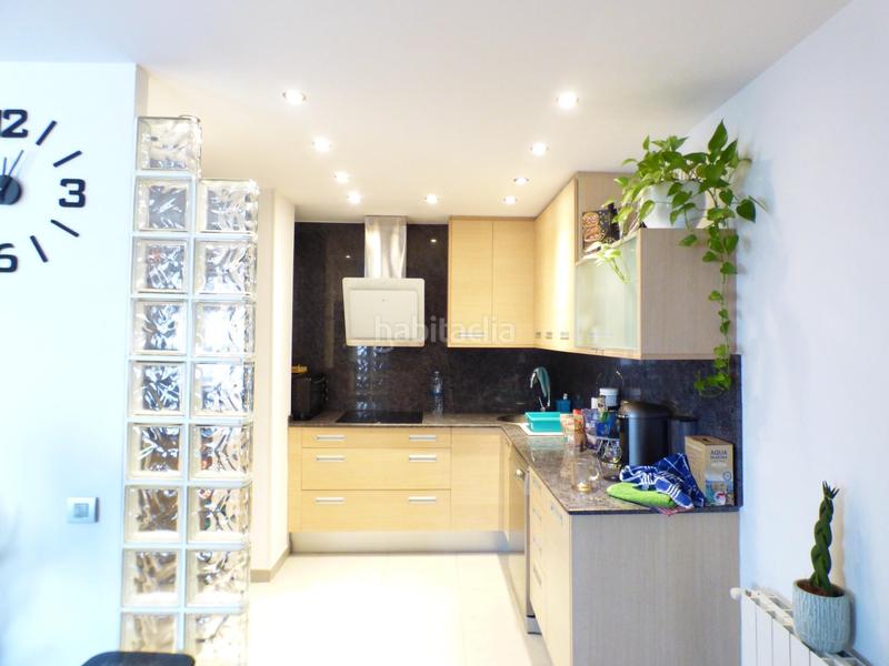 Foto f6e667e0-17f8-4165-8f2e-7b3eb5a0c26d. Dúplex maravilloso duplex invertido en venta con 3 habitaciones en Badalona