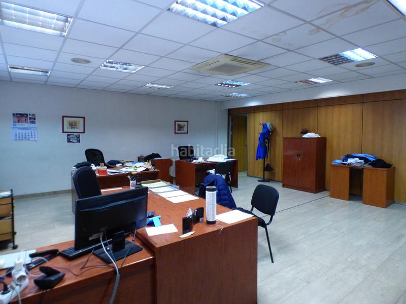 Foto 424f5bce-f95c-4f94-89f4-48a97ebf8e77. Nave industrial nave en venta poligono les vives en Sant Vicenç de Castellet