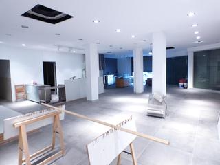 Rent Business premise in Font dels Capellans - Sagrada Familia. Local esquinero manresa para montar bar, panaderia o cualquier o