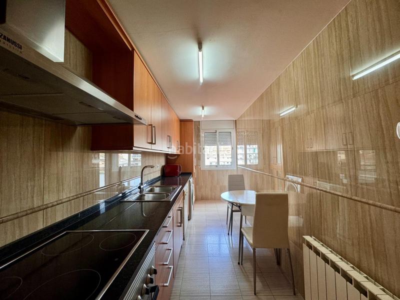 Foto 9d5ac86e-9122-4a31-945e-344f48676814. Appartement avec chauffage parking dans Font dels Capellans - Sagrada Familia Manresa