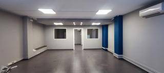 Location Bureau à Carretera de Vic - Remei. Oficina lista para entrar con instalaciones completas, gran visi