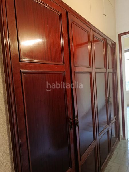 Foto 15787234-789a-44d2-afa4-c30bf4058e5e. Pis amb calefacció a El Camp de l´Arpa del Clot Barcelona